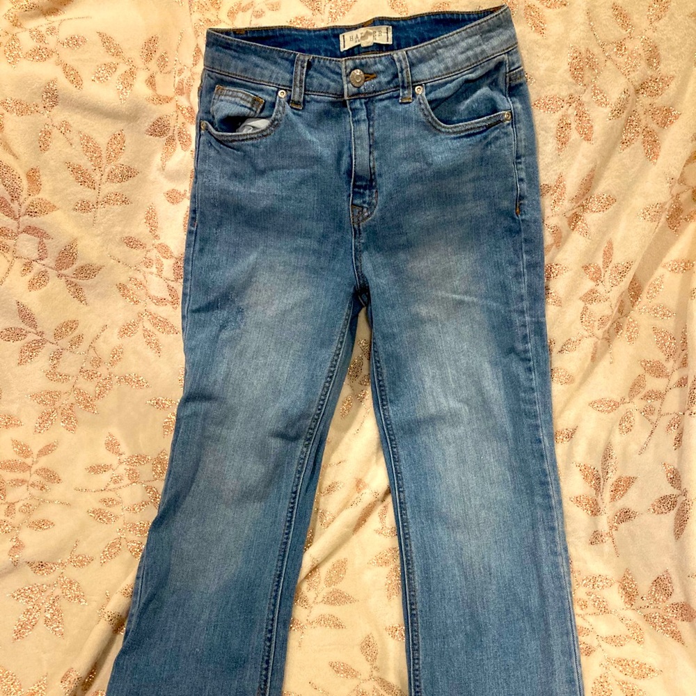 Size 26. Straight leg, high waist blue jeans